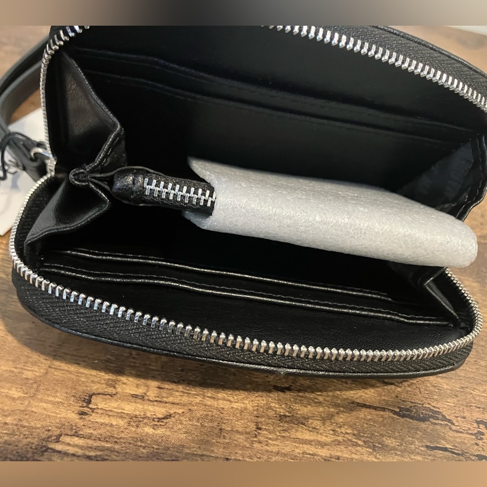 Steve Madden wallet - Picture 4 of 6